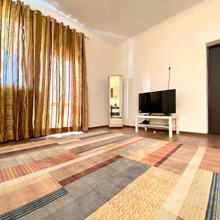 Sarai-Batu Guest House Atyrau Exterior photo