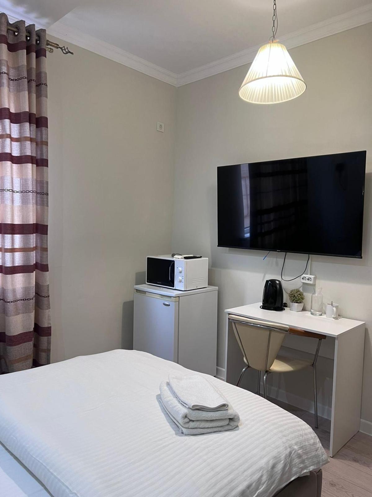 Sarai-Batu Guest House Atyrau Exterior photo
